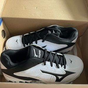 Mizuno Women Metal Cleats